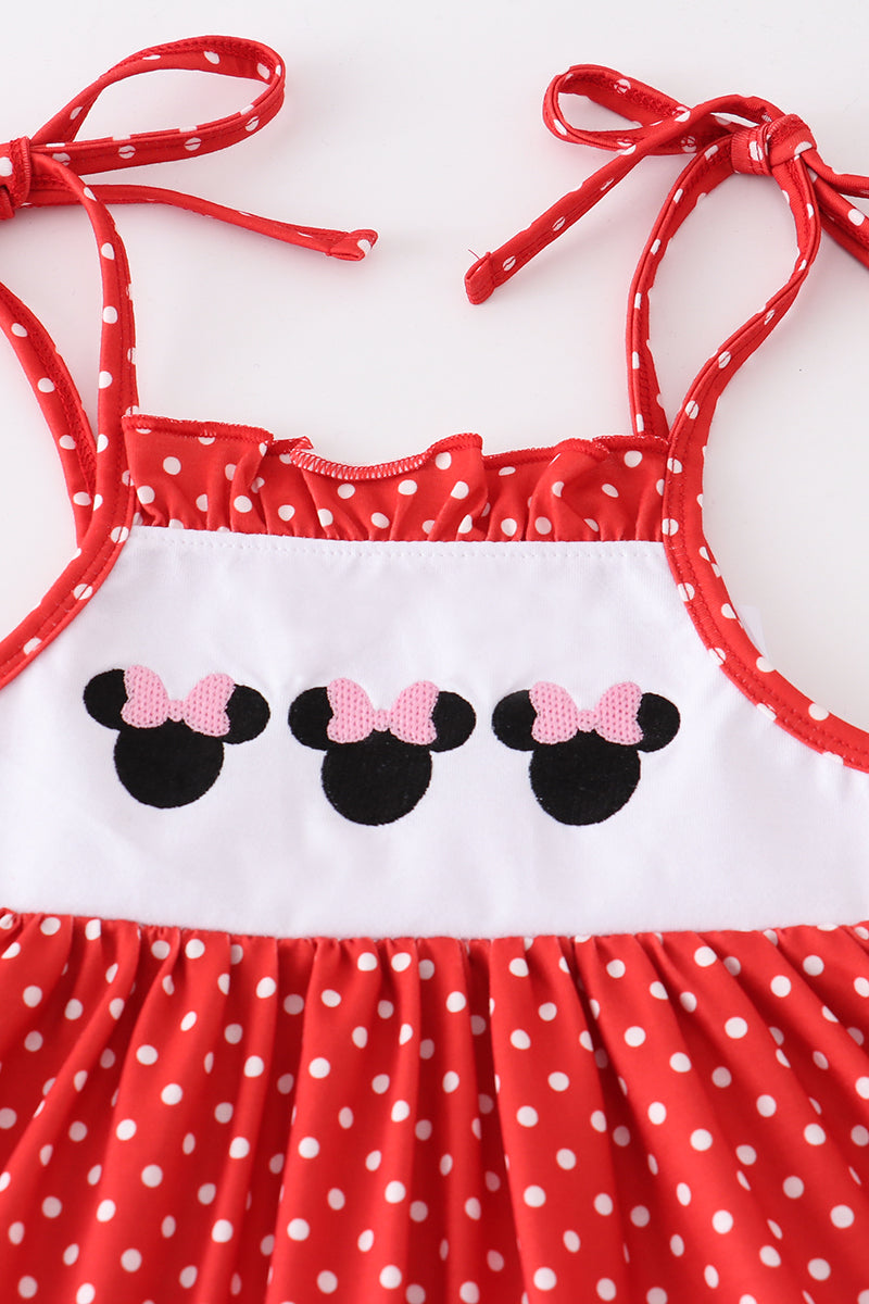 Red character embroidery girl set