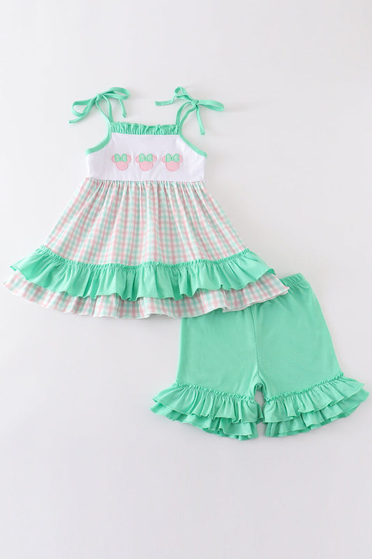 Green character applique plaid girl ruffle shorts set