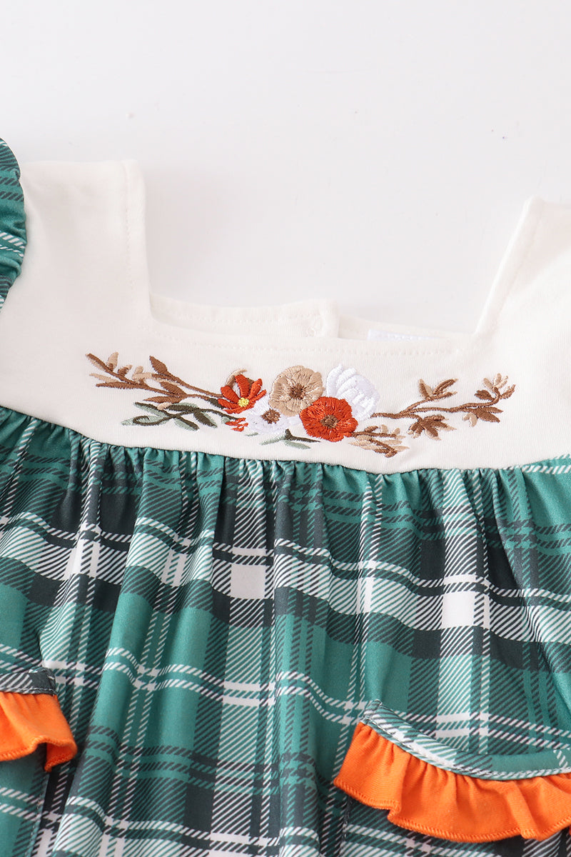 Green plaid floral applique pocket girl set